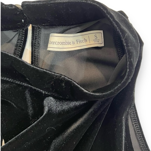 Abercrombie & Fitch Velvet High-Neck Tank - Picture 3 of 6